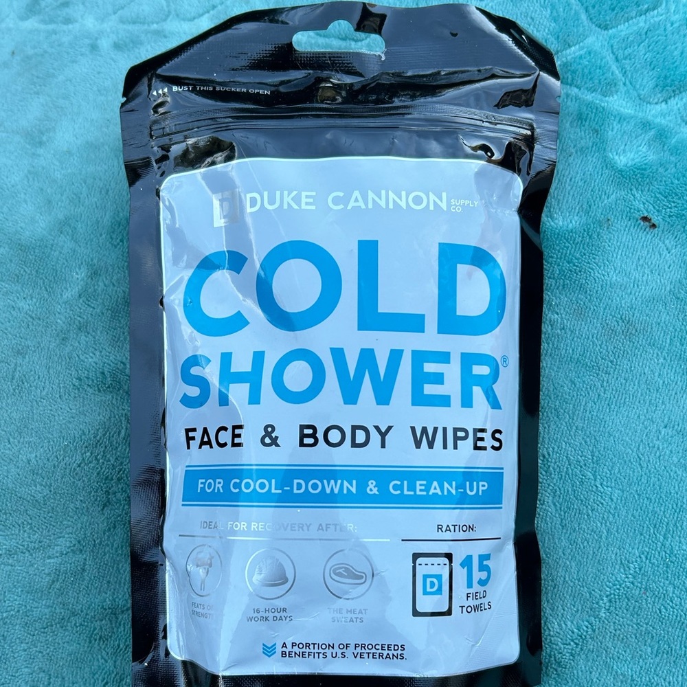 NEW Bag of 15 cold Showers Wipes for travel work hygiene road trips NWT